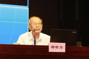 ?真急了！记者：基米希赛后与助教激烈争论，几乎扭打起来