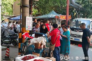 美女主持人：被C罗的人品折服，非常尊重我们演职人员